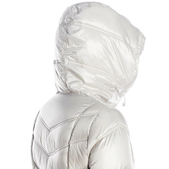 NWOT Calvin Klein Mid Length packable down jacket - Picture 7 of 8